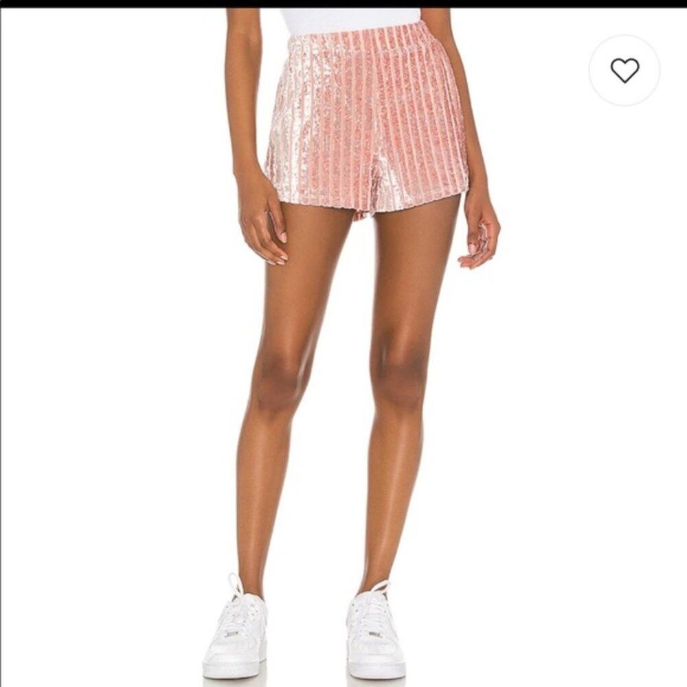 NWOT Lovers and Friends Nicola Velour Velvet Shorts Blush Medium